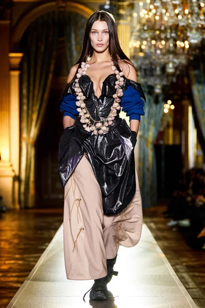 Look 17
